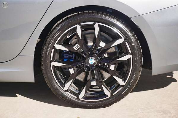 2025 BMW 3 Series 330i M Sport G21 LCI II