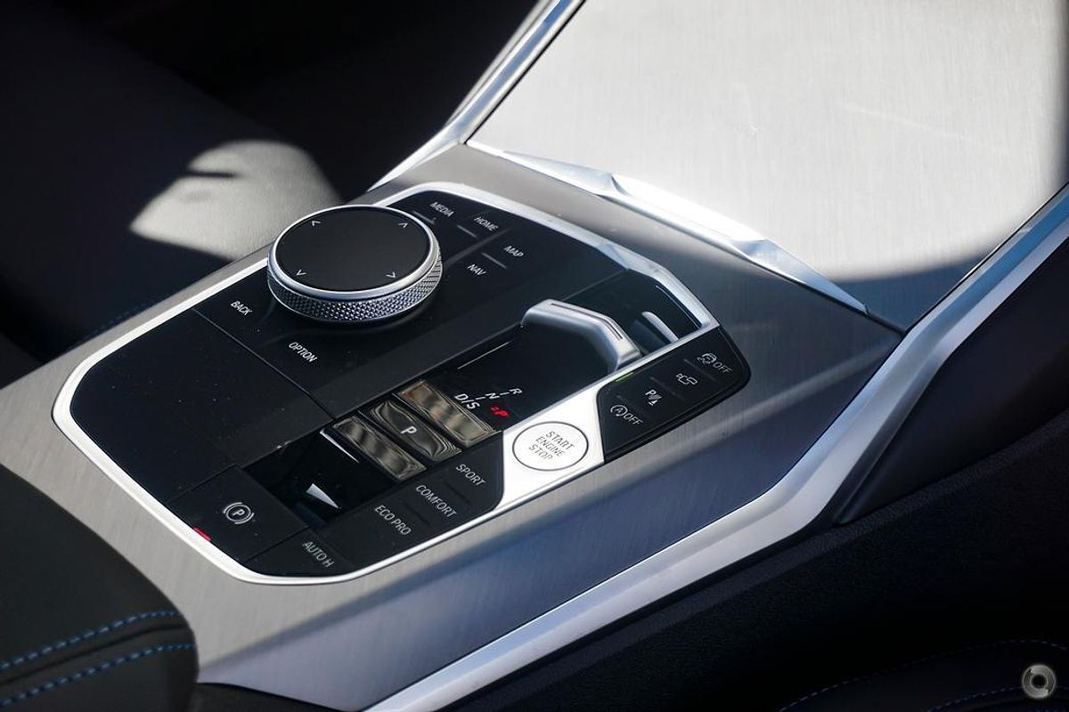 2025 BMW 3 Series 330i M Sport G21 LCI II