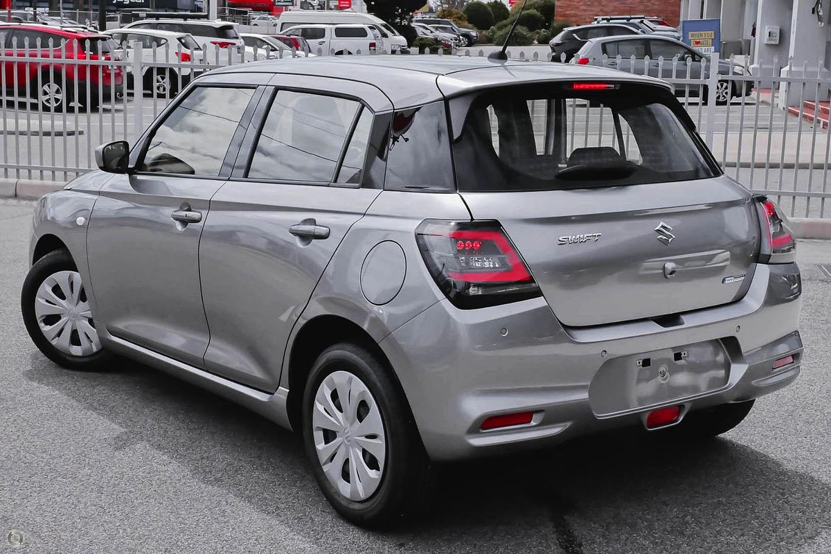 2025 Suzuki Swift Hybrid UZ