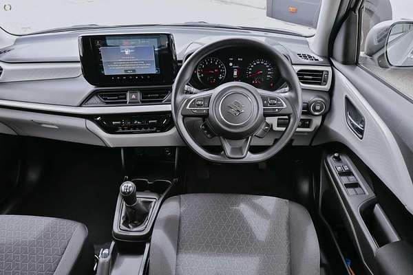 2025 Suzuki Swift Hybrid UZ