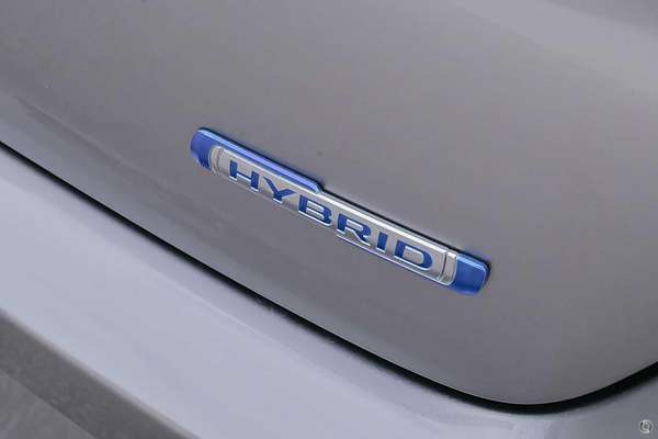 2025 Suzuki Swift Hybrid UZ