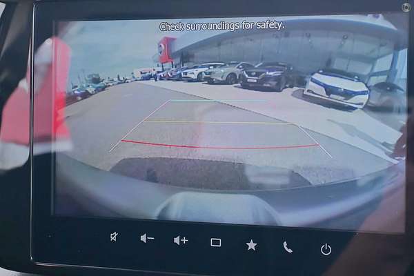 2025 Suzuki Swift Hybrid UZ