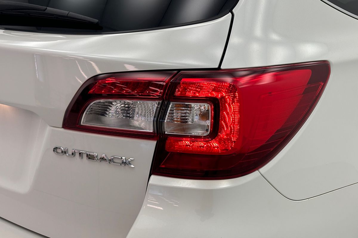 2017 Subaru Outback 2.5i Premium 5GEN