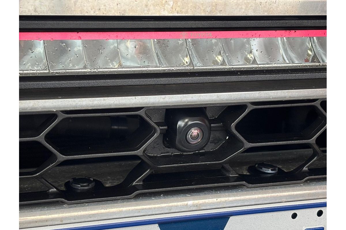 2021 Toyota Landcruiser Sahara FJA300R