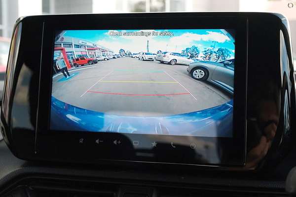 2025 Suzuki Swift Hybrid GLX UZ