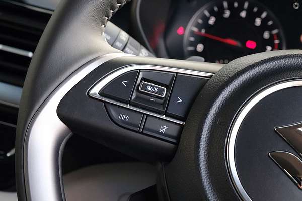 2025 Suzuki Swift Hybrid GLX UZ