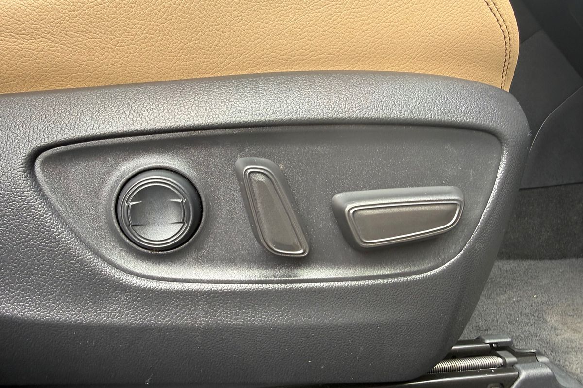 2024 Toyota RAV4 Cruiser AXAH54R