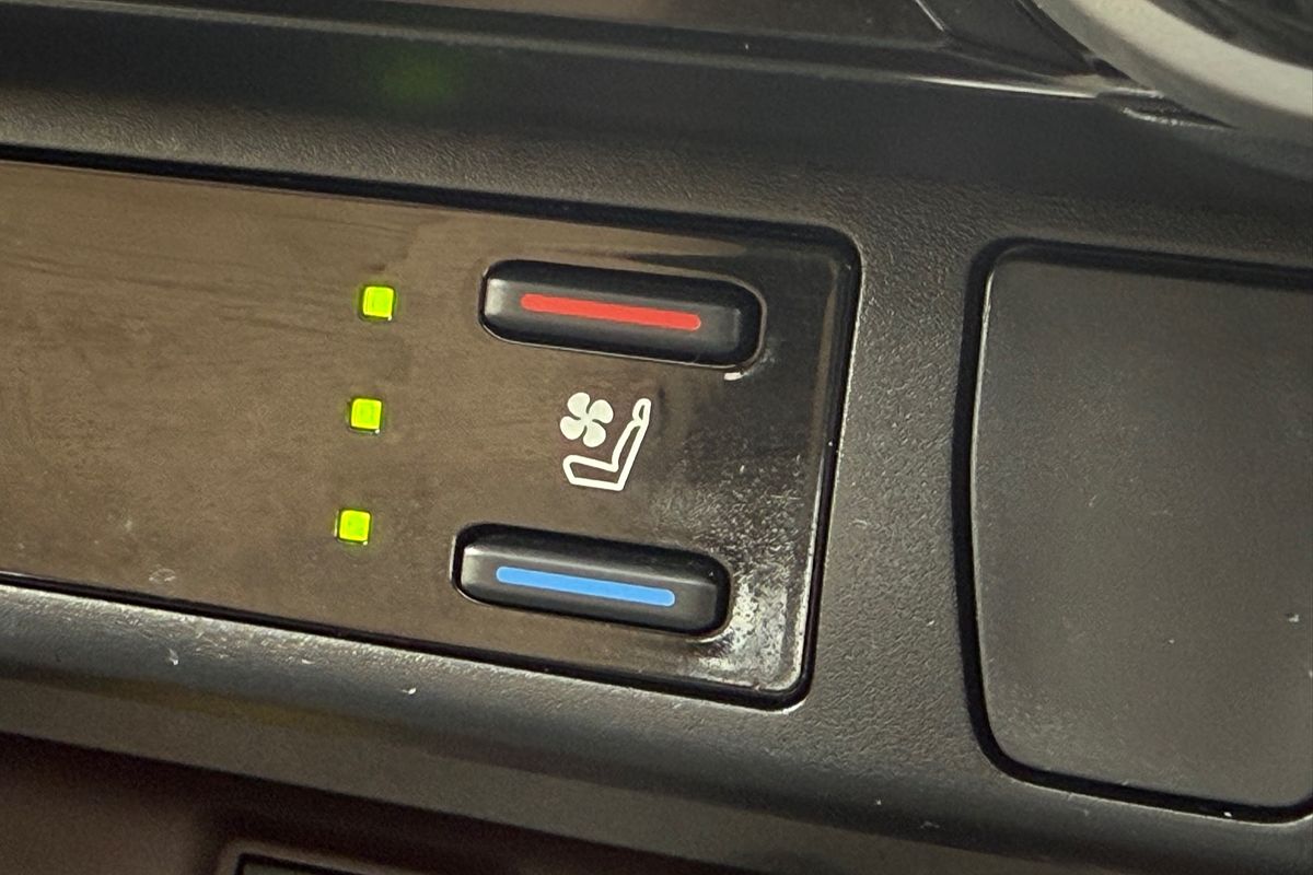 2024 Toyota RAV4 Cruiser AXAH54R