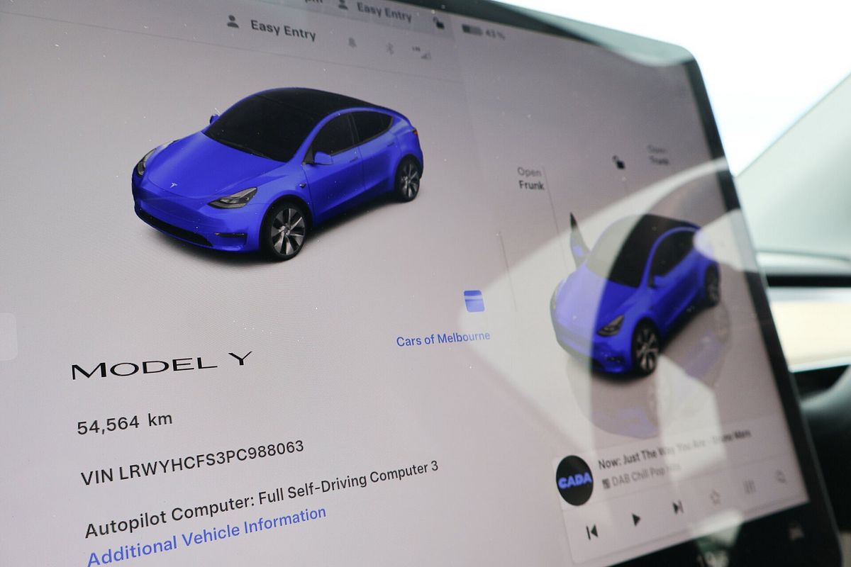 2023 Tesla Model Y Rear-Wheel Drive