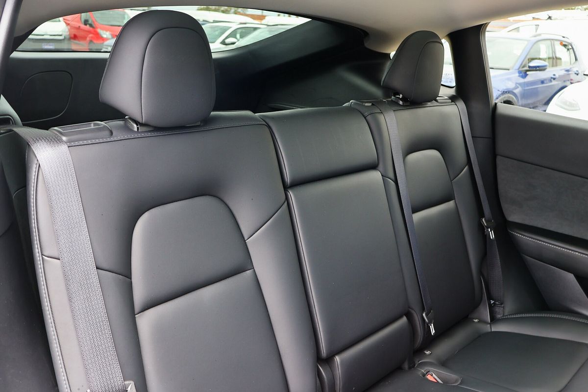 2023 Tesla Model Y Rear-Wheel Drive