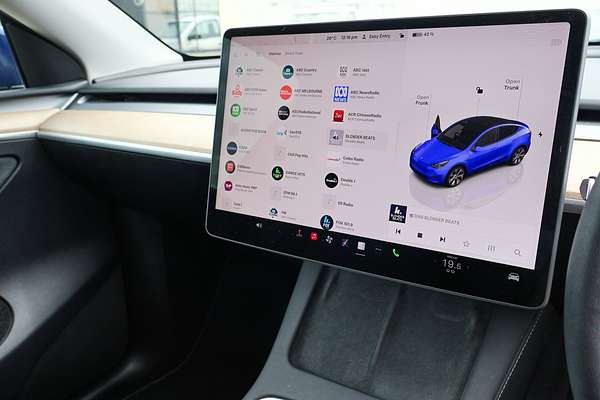 2023 Tesla Model Y Rear-Wheel Drive