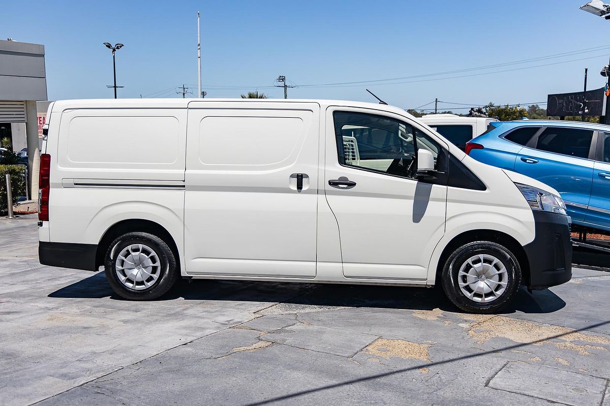 2024 Toyota Hiace GDH300R LWB