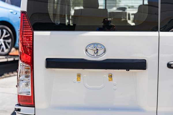 2024 Toyota Hiace GDH300R LWB
