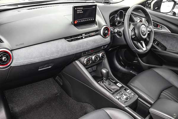 2025 Mazda CX-3 G20 Akari DK