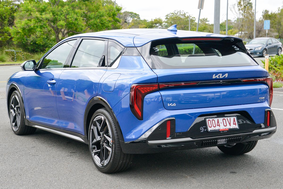 2025 Kia K4 GT-Line CL4m