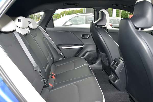 2025 Kia K4 GT-Line CL4m