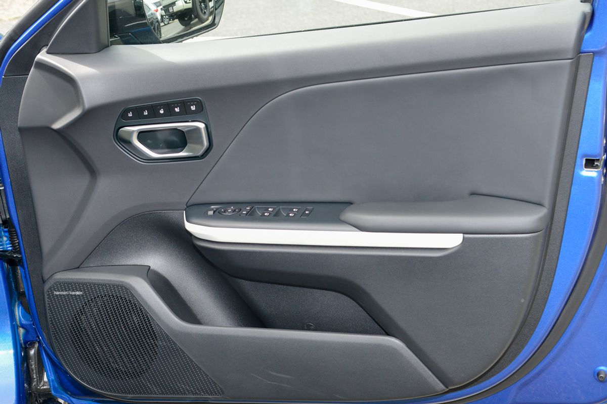 2025 Kia K4 GT-Line CL4m