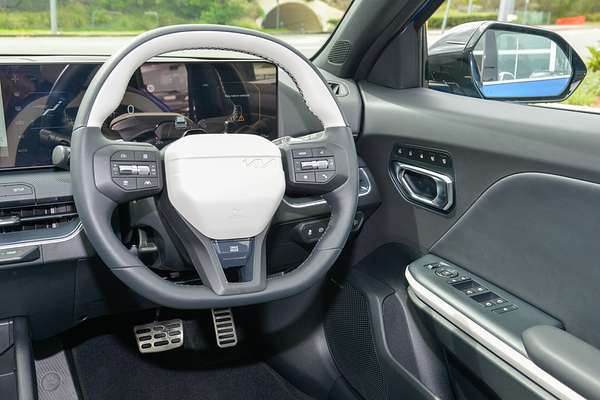 2025 Kia K4 GT-Line CL4m