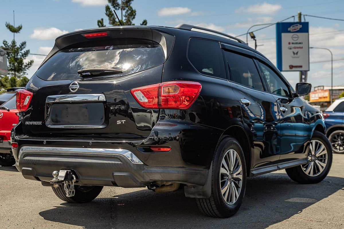 2017 Nissan Pathfinder ST R52 Series II