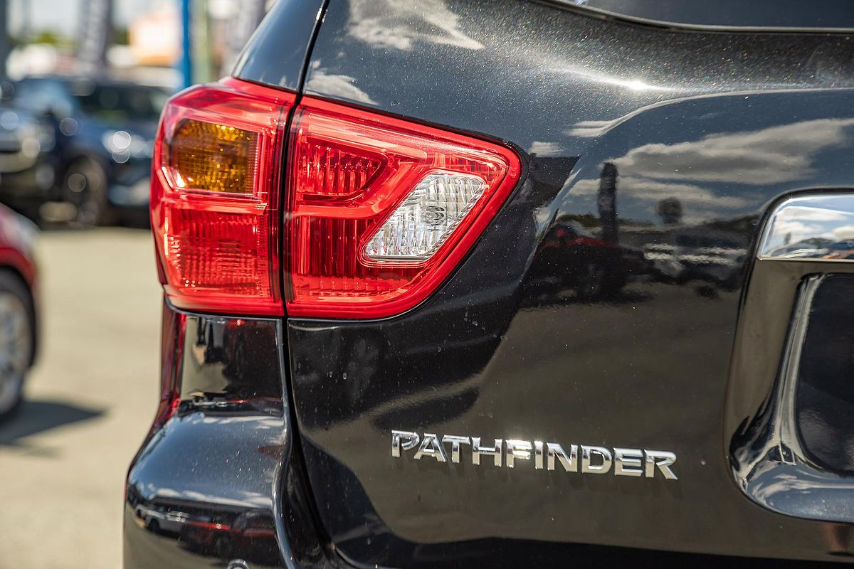 2017 Nissan Pathfinder ST R52 Series II
