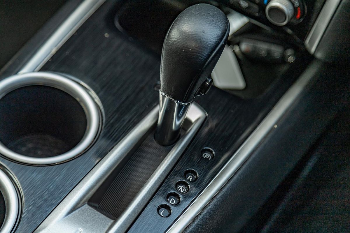 2017 Nissan Pathfinder ST R52 Series II