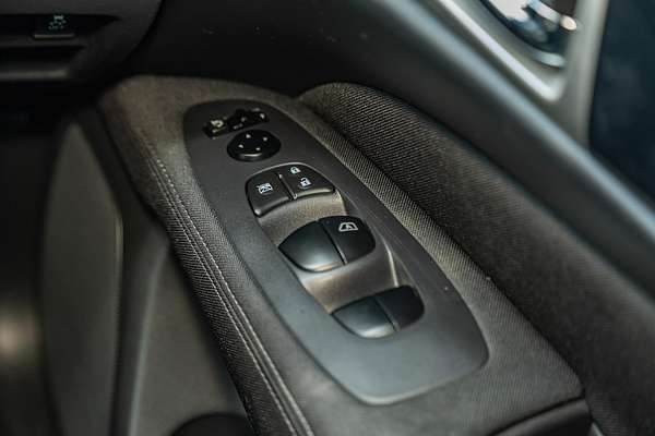 2017 Nissan Pathfinder ST R52 Series II