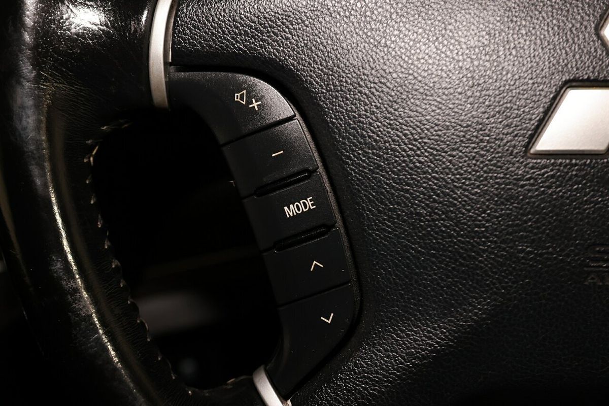 2016 Mitsubishi Pajero GLX NX