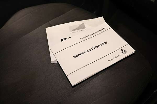 2016 Mitsubishi Pajero GLX NX