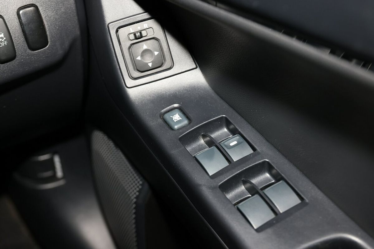 2013 Mitsubishi Lancer LX CJ