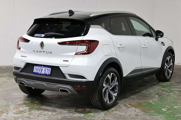 2022 Renault Captur R.S. Line XJB