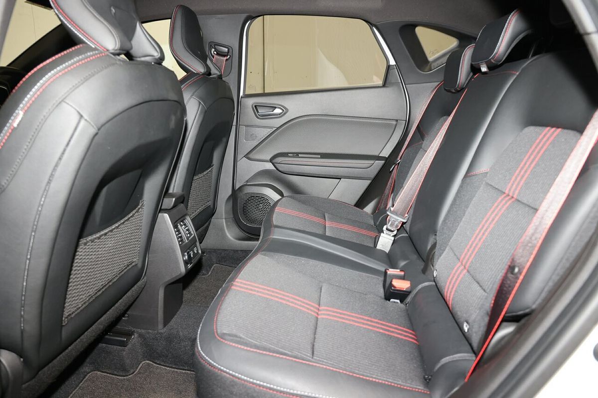 2022 Renault Captur R.S. Line XJB