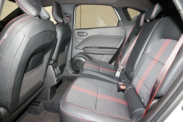 2022 Renault Captur R.S. Line XJB