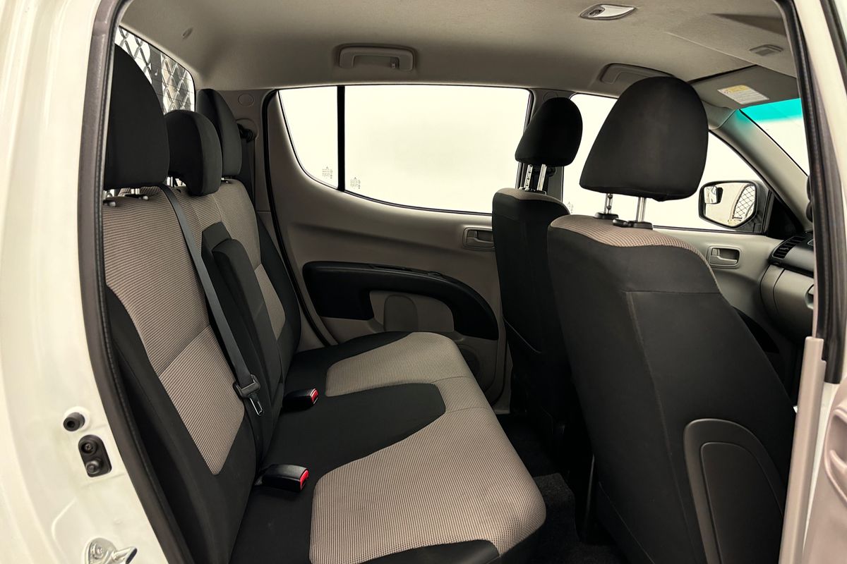 2015 Mitsubishi Triton GLX MN 4X4