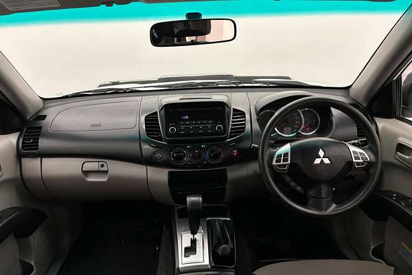 2015 Mitsubishi Triton GLX MN 4X4