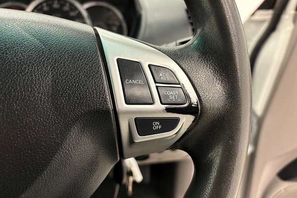 2015 Mitsubishi Triton GLX MN 4X4