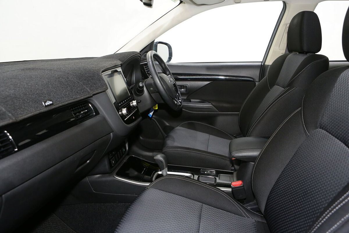 2021 Mitsubishi Outlander ES ZL