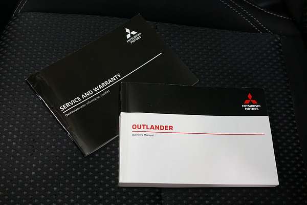 2021 Mitsubishi Outlander ES ZL