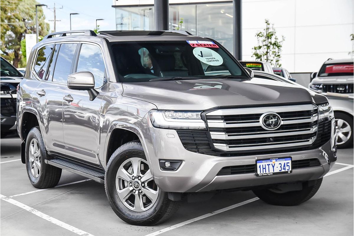 2022 Toyota LANDCRUISER LC300 VX (4x4) FJA300R