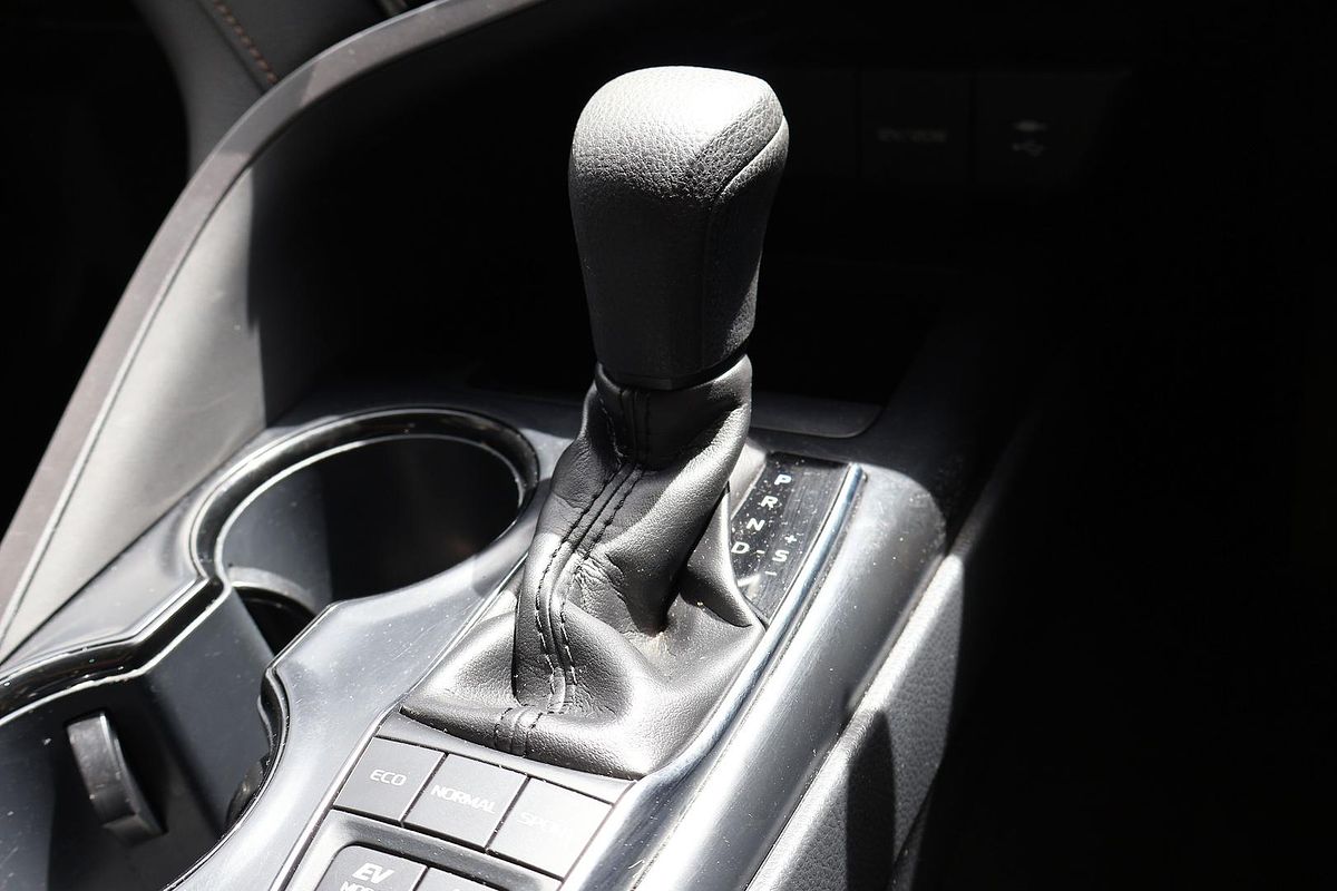 2020 Toyota Camry Ascent AXVH71R