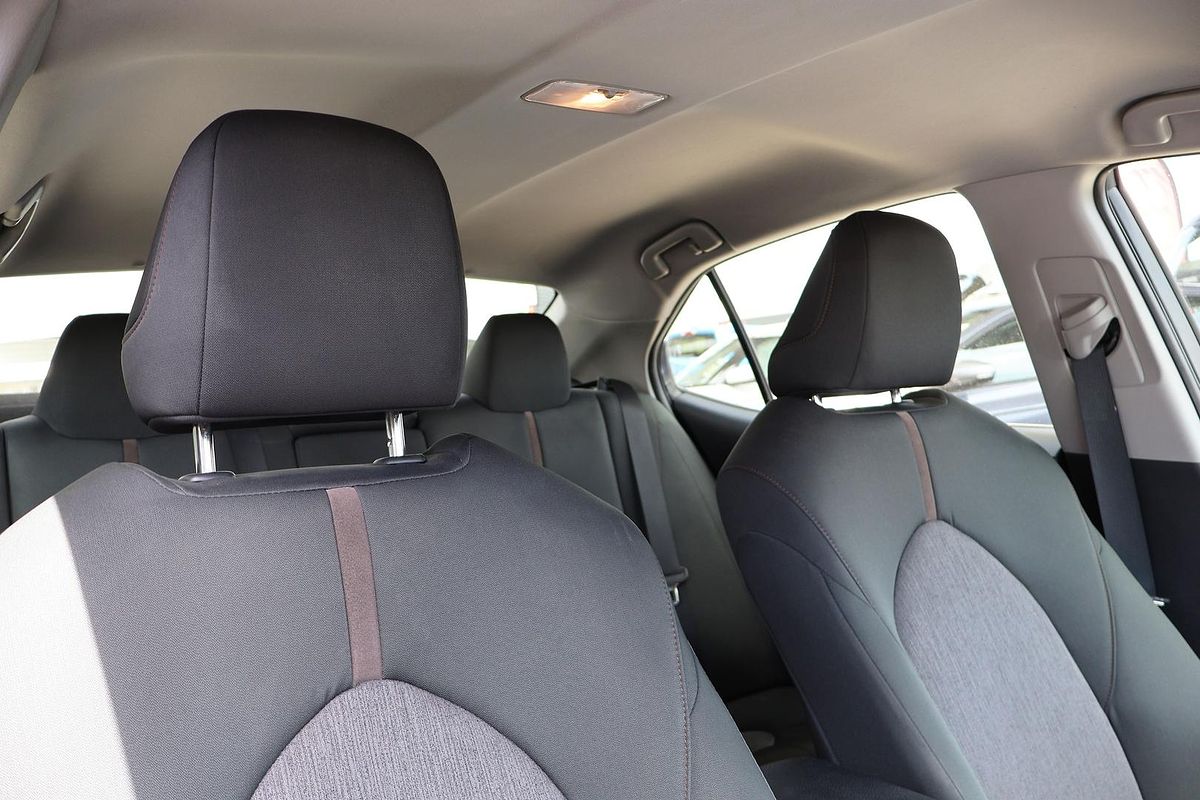 2020 Toyota Camry Ascent AXVH71R