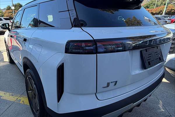 2025 Jaecoo J7 SHS Track