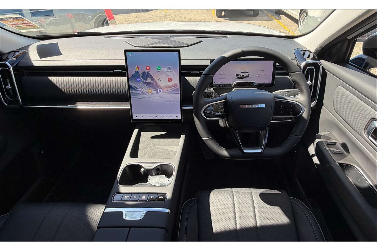 2025 Jaecoo J7 SHS Track