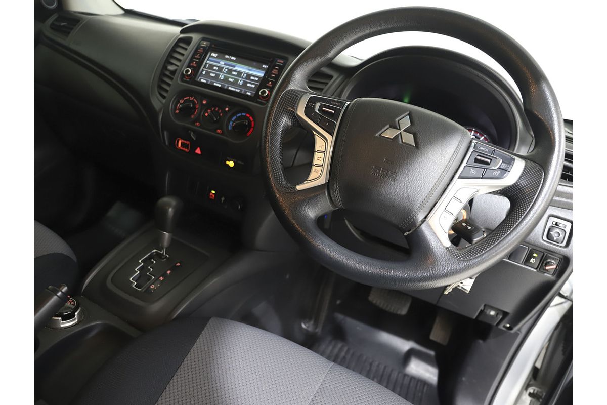 2019 Mitsubishi Triton GLX MR 4X4