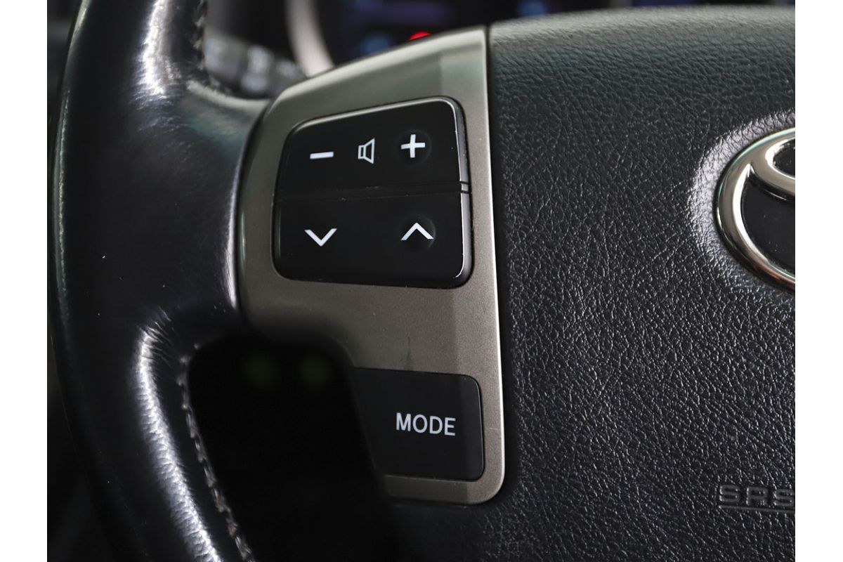 2010 Toyota Landcruiser Sahara UZJ200R