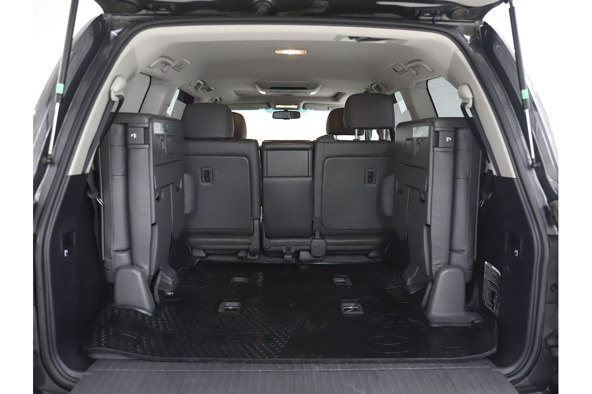 2010 Toyota Landcruiser Sahara UZJ200R