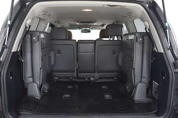 2010 Toyota Landcruiser Sahara UZJ200R