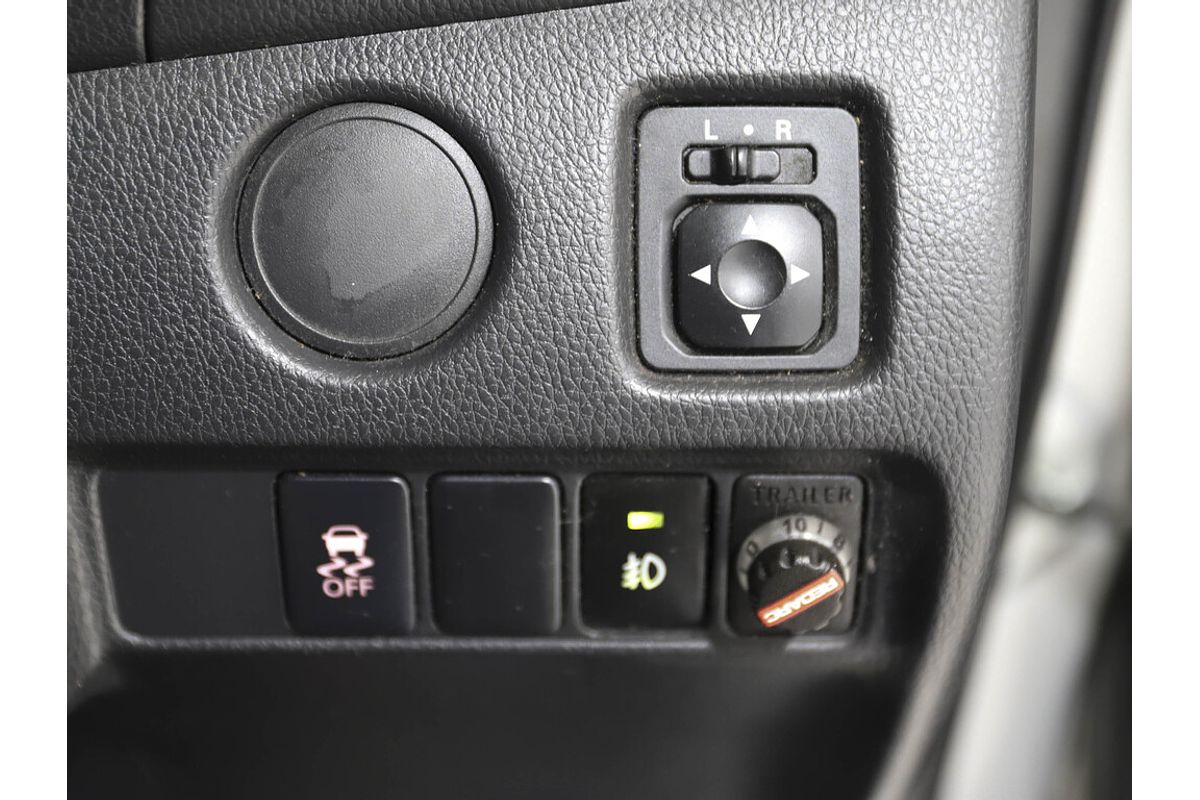 2019 Mitsubishi Triton GLX MR 4X4