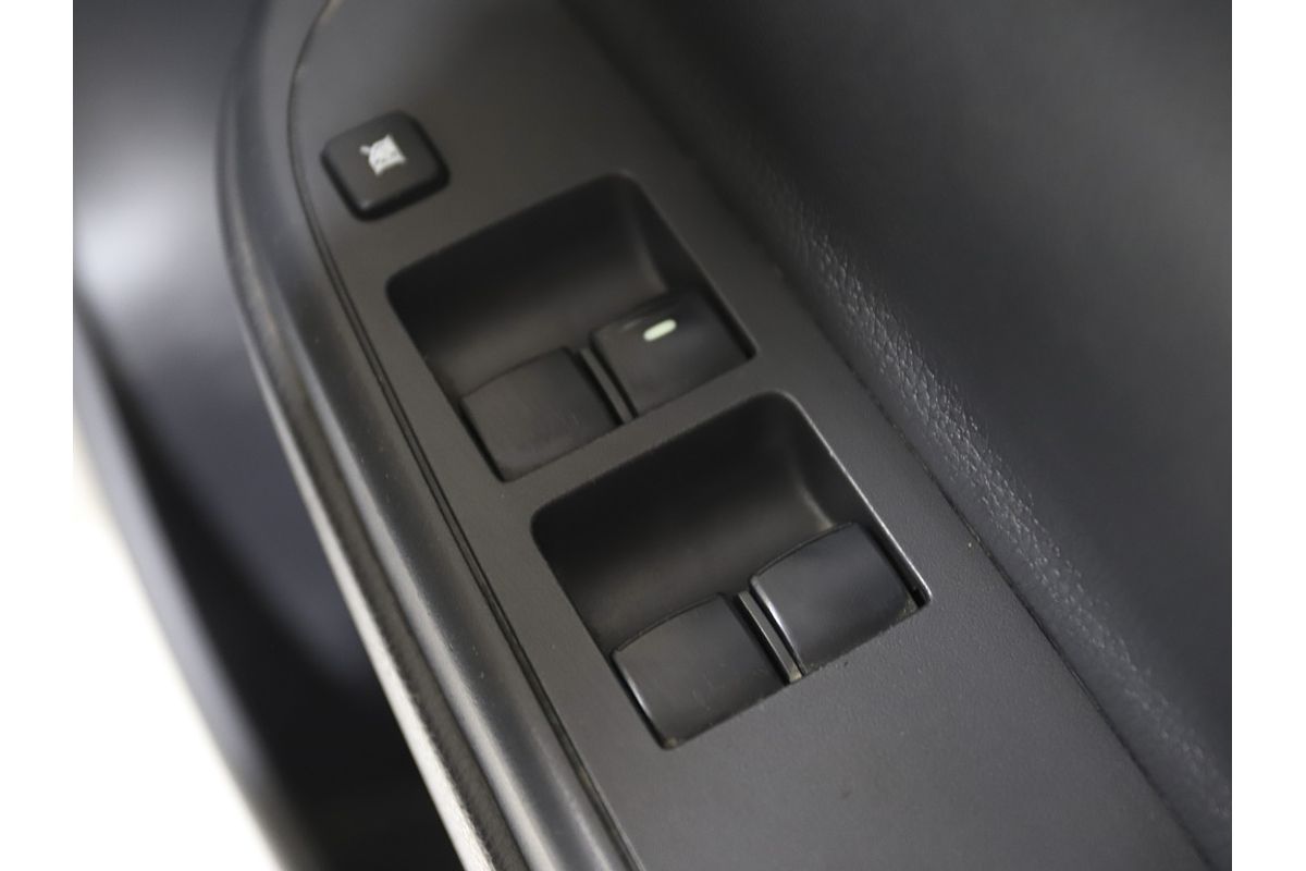 2019 Mitsubishi Triton GLX MR 4X4