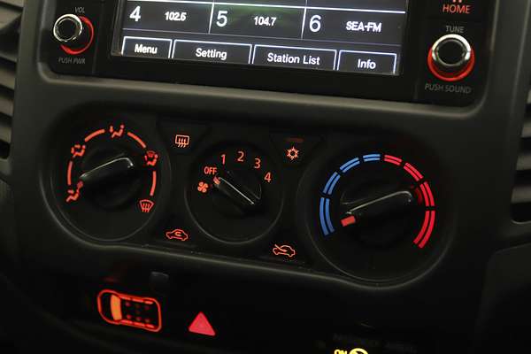 2019 Mitsubishi Triton GLX MR 4X4