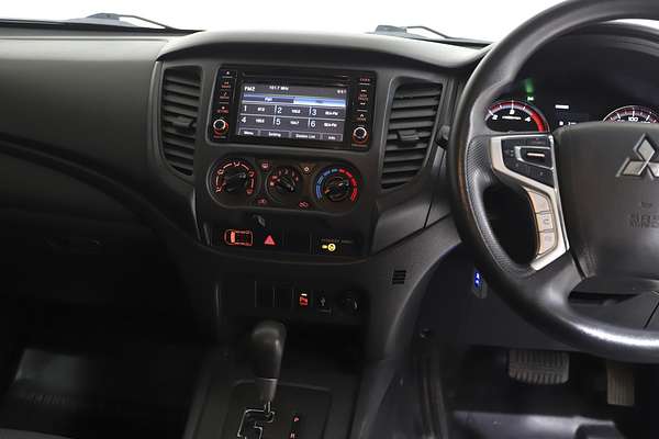 2019 Mitsubishi Triton GLX MR 4X4